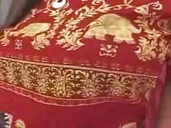 Sexy vn xxc tuổi teen hút một vòi nước lớn