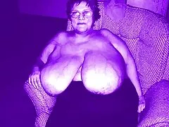 Chúng tôi milf Sara Jay và busty sexmom vn Brit Louise Jenson âm hộ!